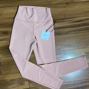 Beach riot ribbed pink leggings new with tags size medium